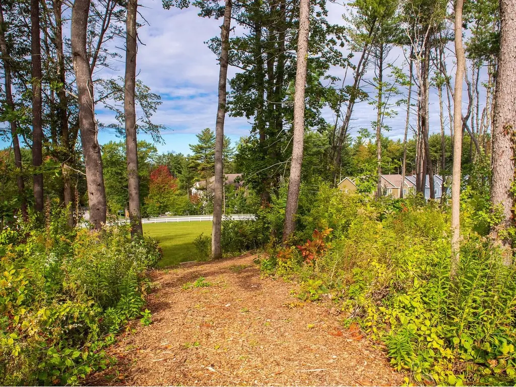 13 Barn Road South Burlington VT 05403
