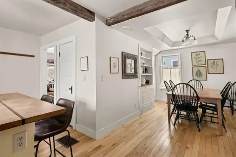 406 Maple Street Stowe VT 05672