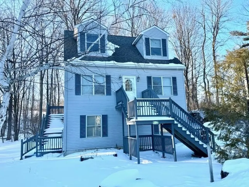 328 Chester Knoll Drive Bennington VT 05201