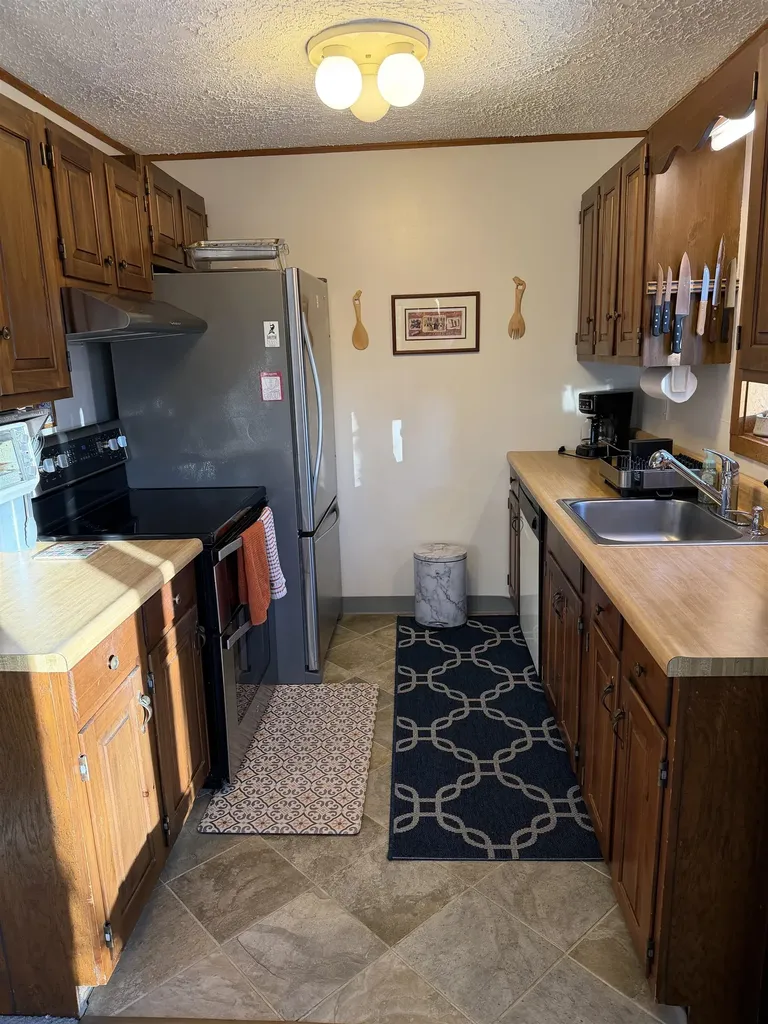 127 Mountain Ridge Road Peru VT 05152