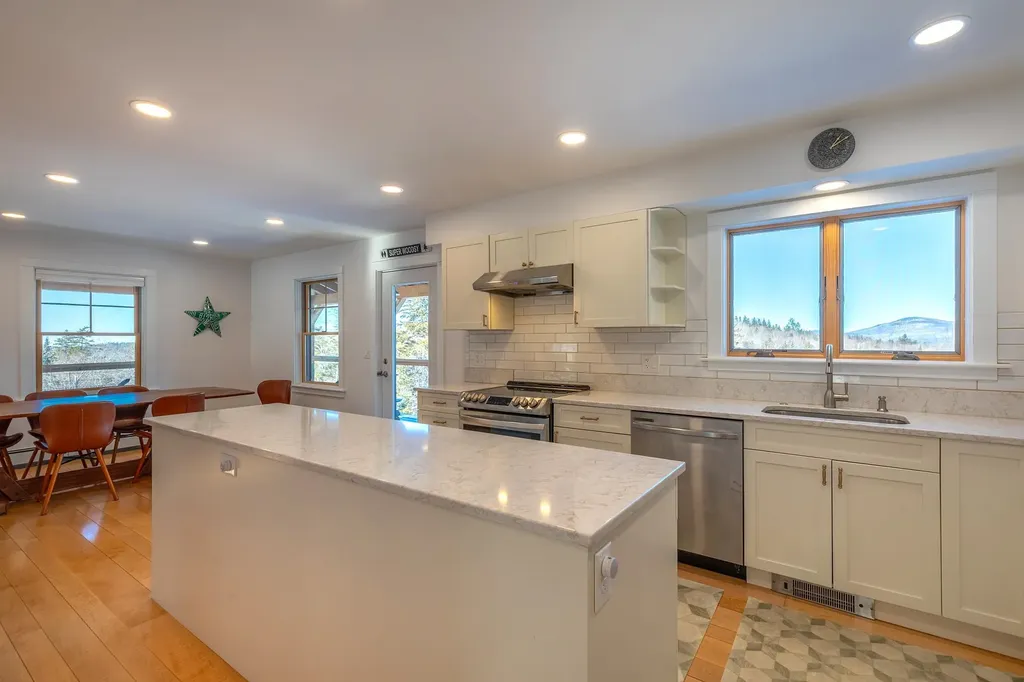 2734 Healdville Road Mount Holly VT 05730