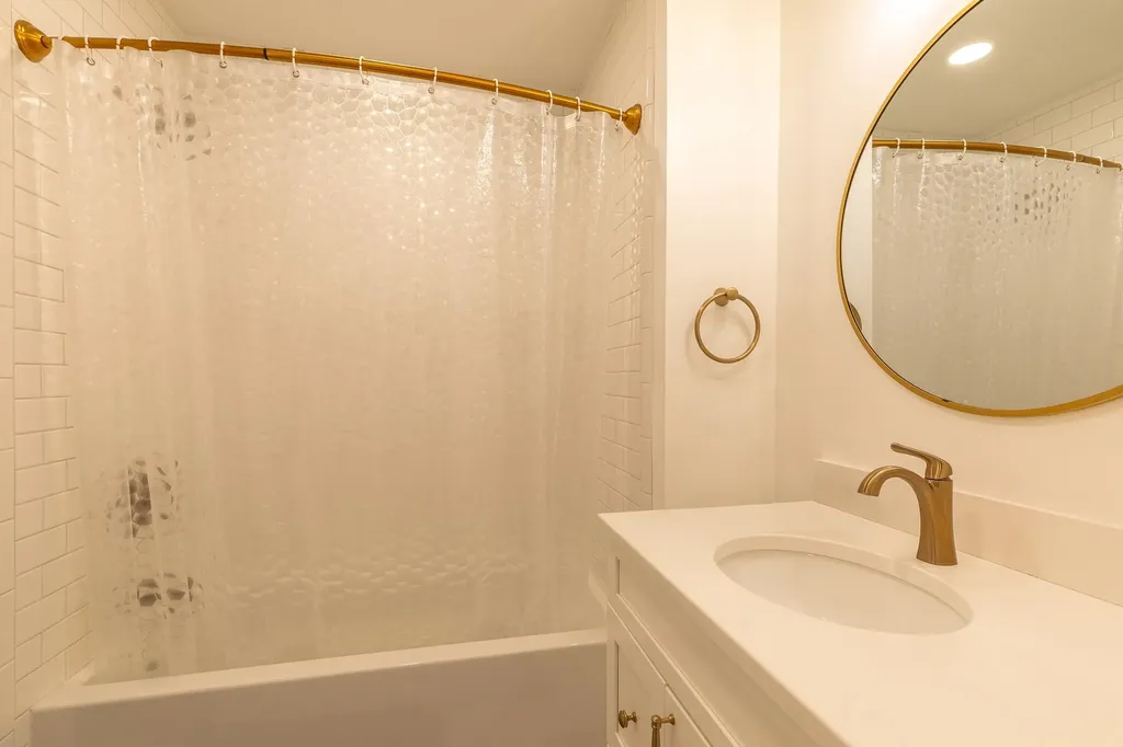 2734 Healdville Road Mount Holly VT 05730