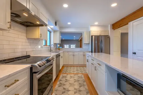 2734 Healdville Road Mount Holly VT 05730