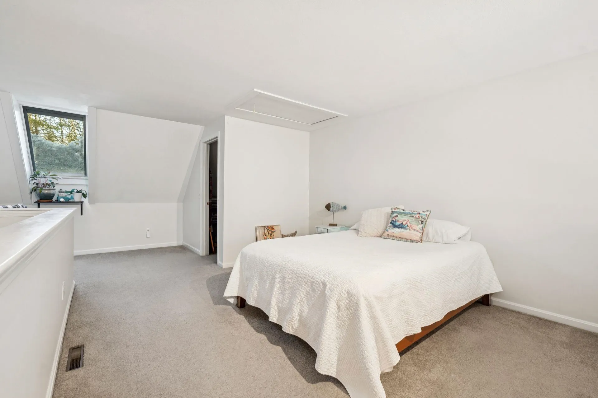 44 Glengarry Drive Stratham NH 03885