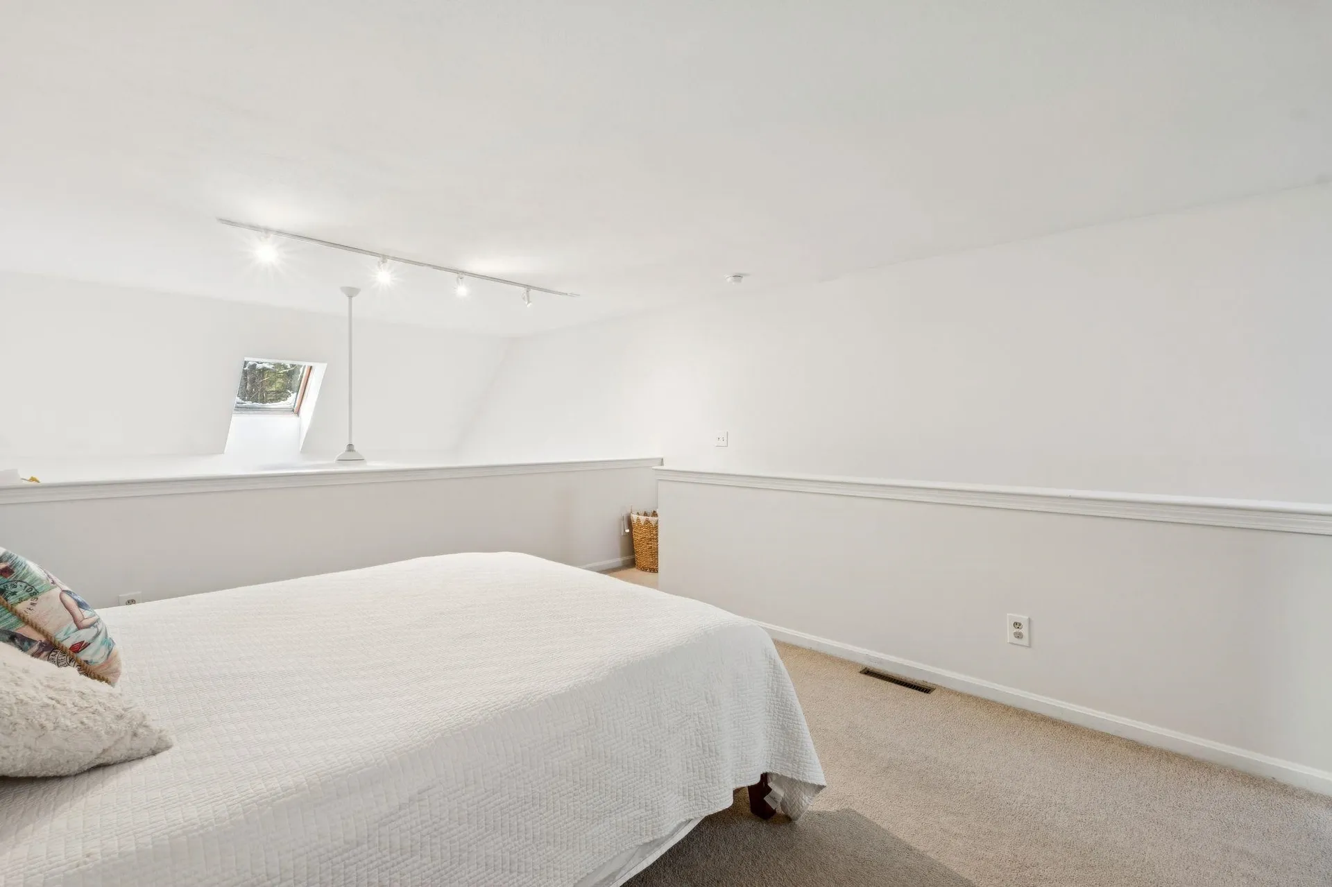 44 Glengarry Drive Stratham NH 03885