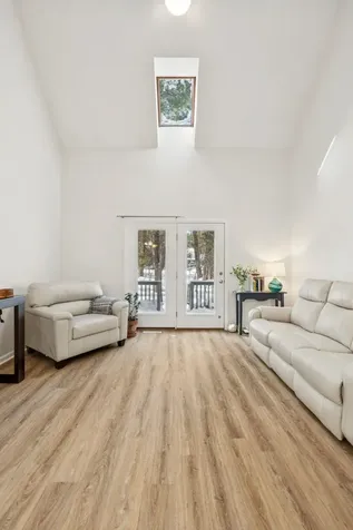 44 Glengarry Drive Stratham NH 03885