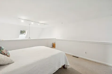 44 Glengarry Drive Stratham NH 03885