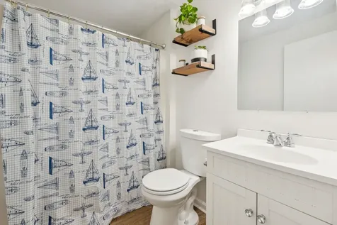 44 Glengarry Drive Stratham NH 03885