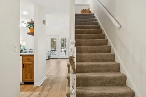 44 Glengarry Drive Stratham NH 03885