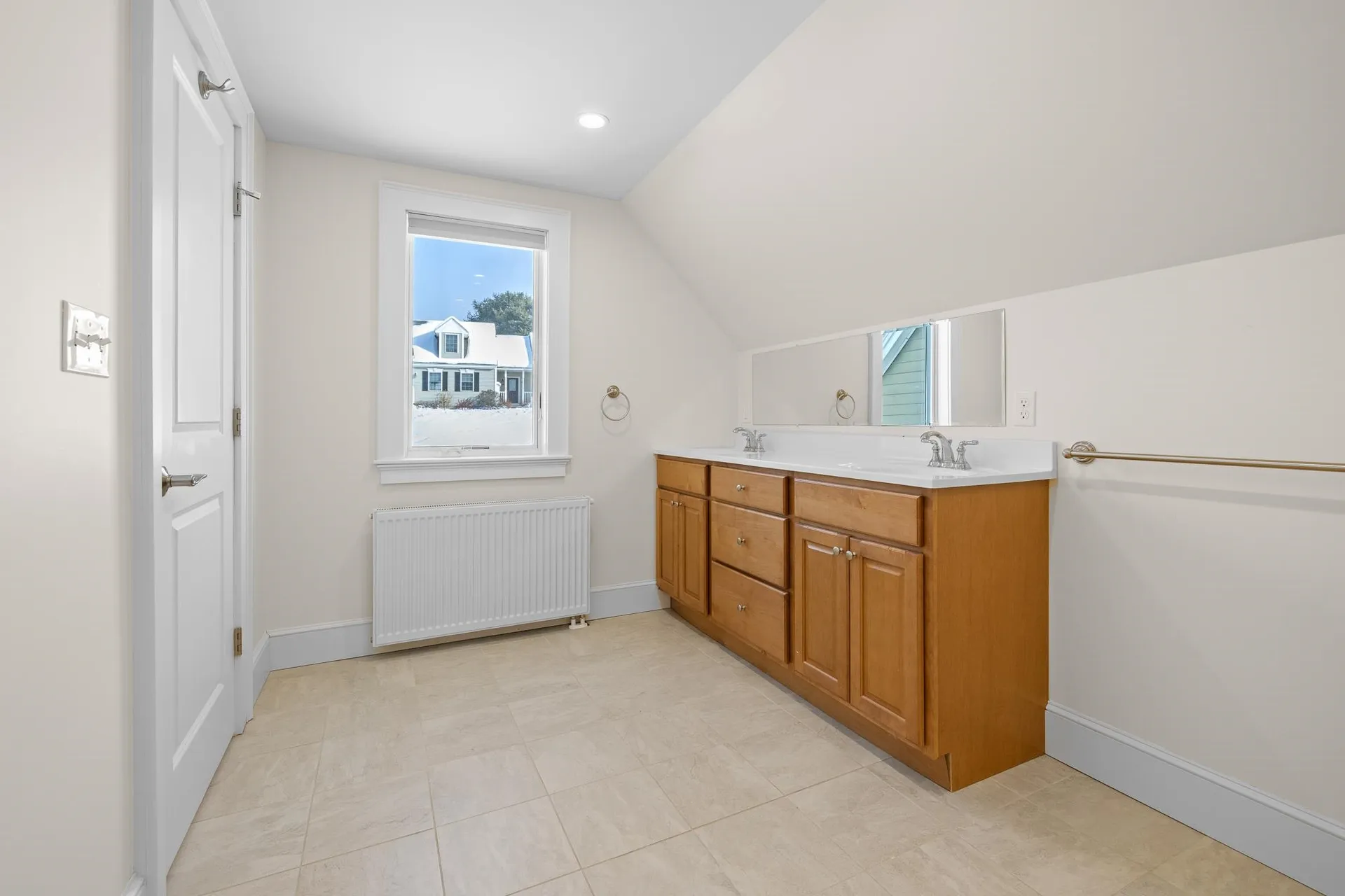 38 Ozzy Lane Hartford VT 05001