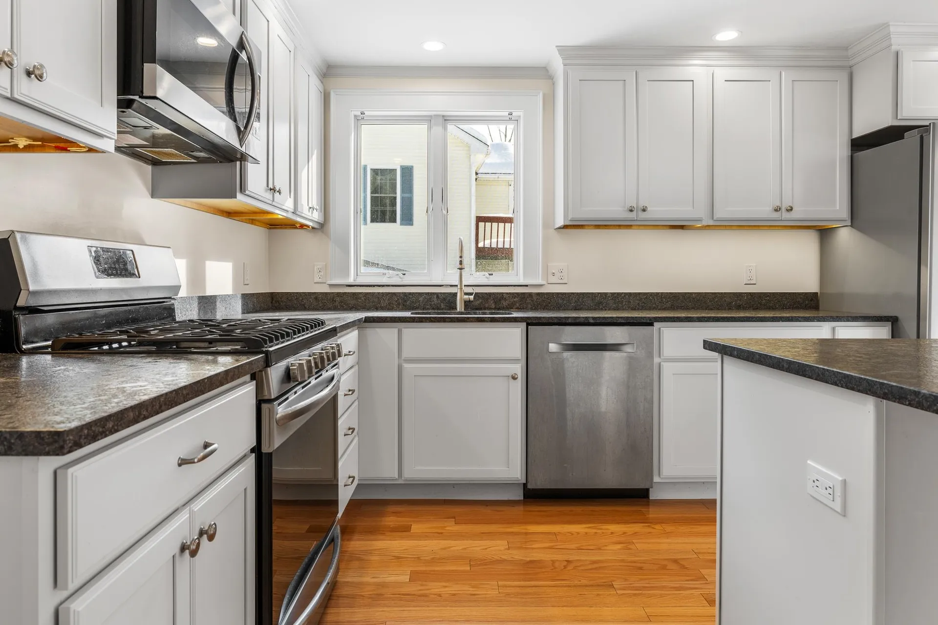 38 Ozzy Lane Hartford VT 05001