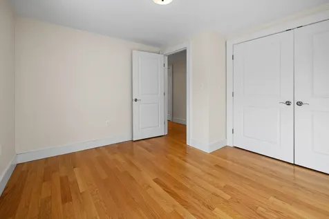 38 Ozzy Lane Hartford VT 05001