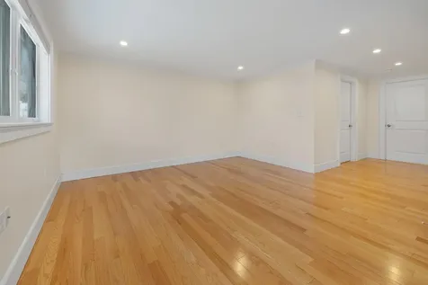 38 Ozzy Lane Hartford VT 05001