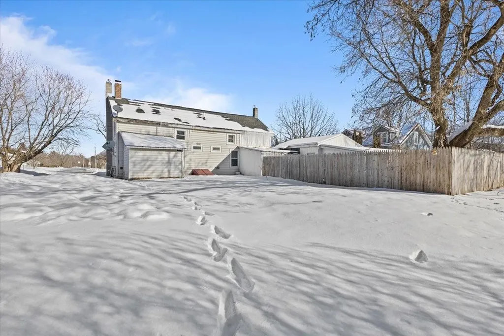 10-12 Lamoille Terrace Milton VT 05468