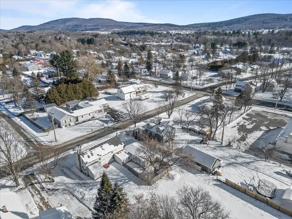 10-12 Lamoille Terrace Milton VT 05468