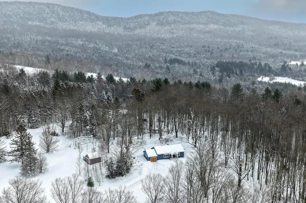 3078 North Hollow Road Rochester VT 05767