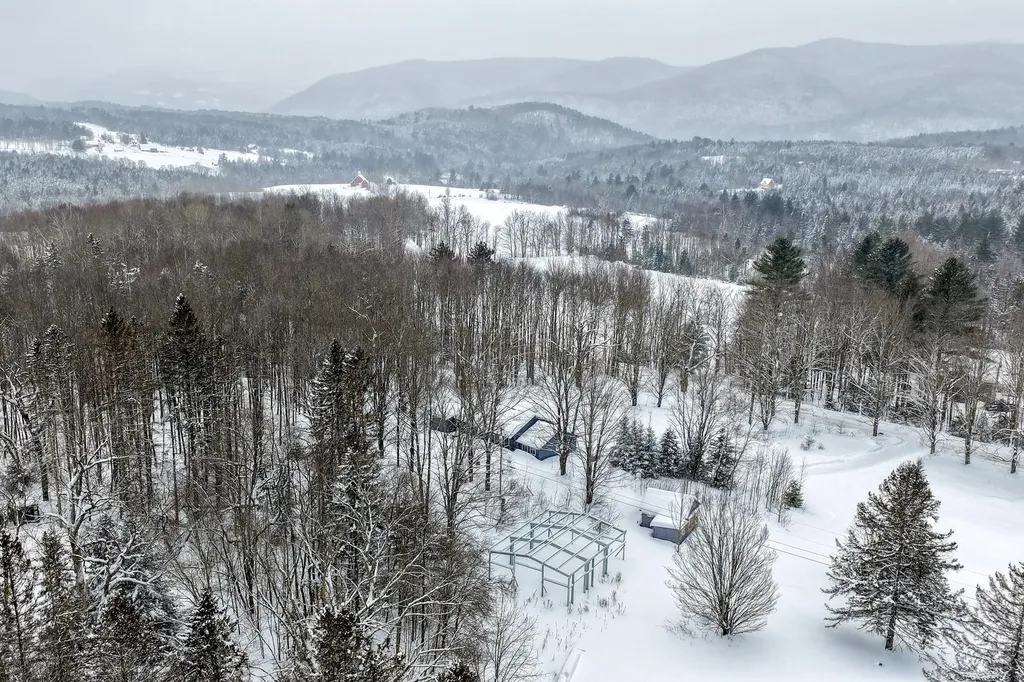 3078 North Hollow Road Rochester VT 05767