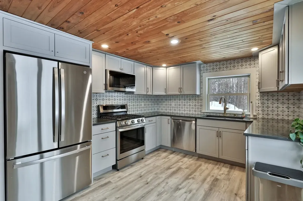 3078 North Hollow Road Rochester VT 05767