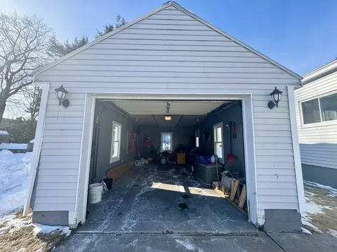 137 Wall Street Springfield VT 05156