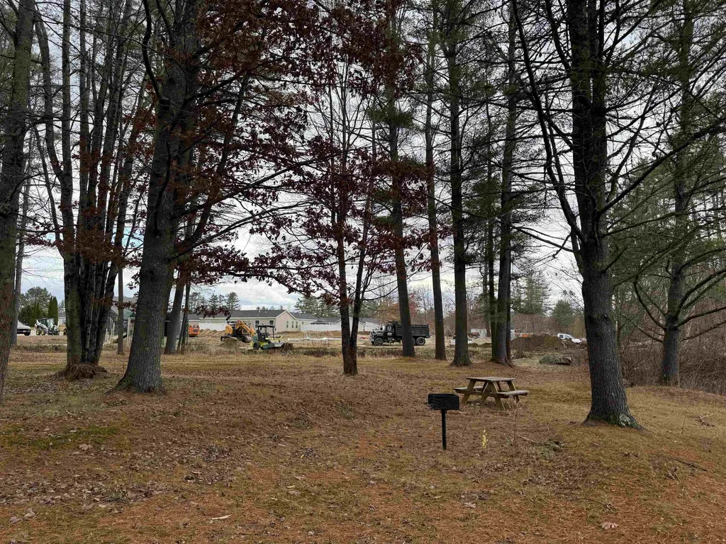 27A Woodland Way Plymouth NH 03264