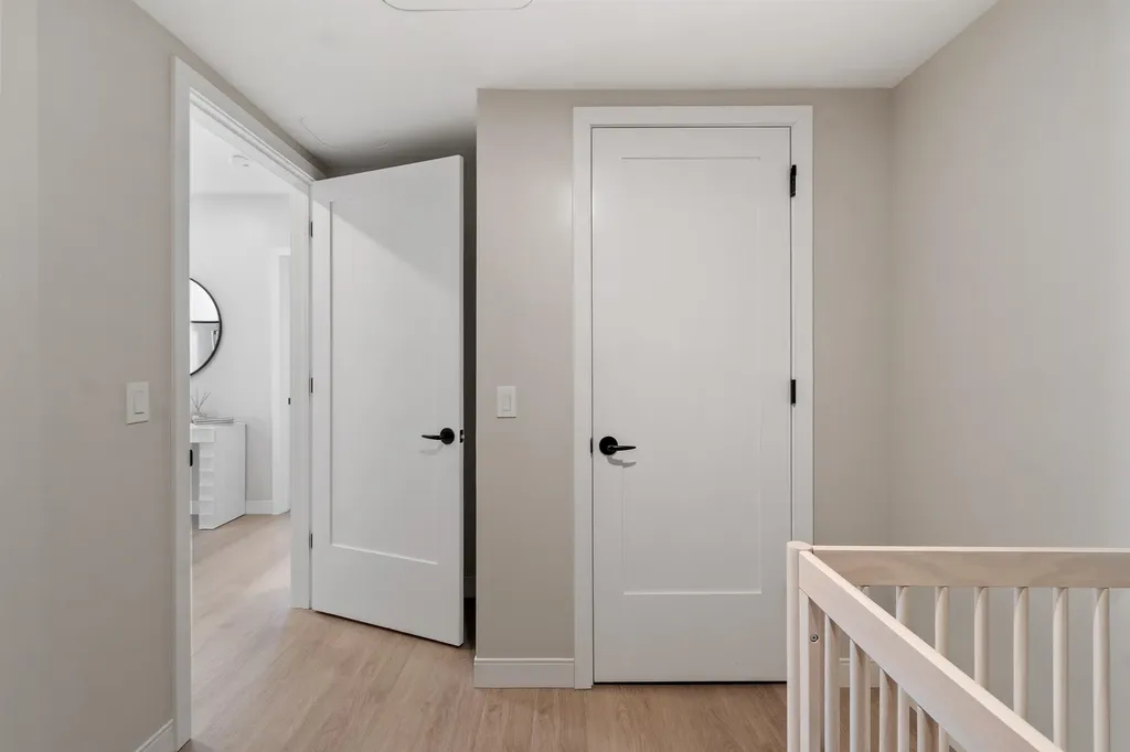 18 Artisan Drive Salem NH 03079-5034