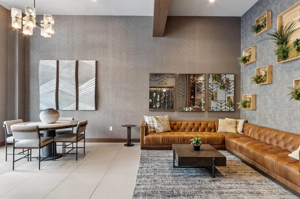 18 Artisan Drive Salem NH 03079-5034