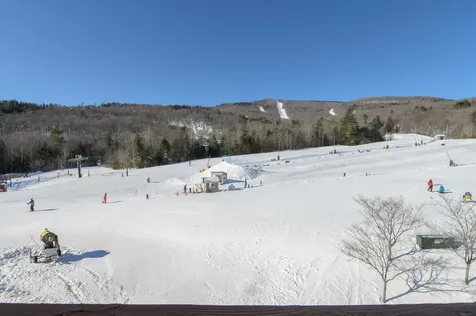 371/373 Qtr. I I I Jackson Gore Inn Ludlow VT 05149