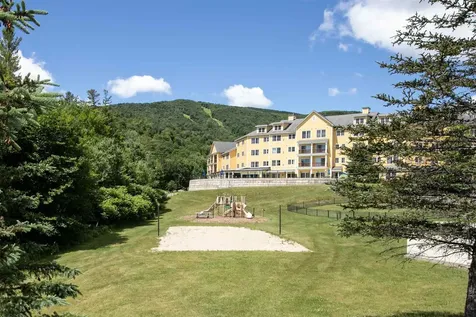 371/373 Qtr. I I I Jackson Gore Inn Ludlow VT 05149