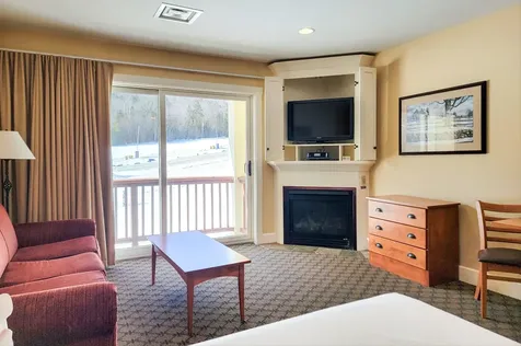 371/373 Qtr. I I I Jackson Gore Inn Ludlow VT 05149