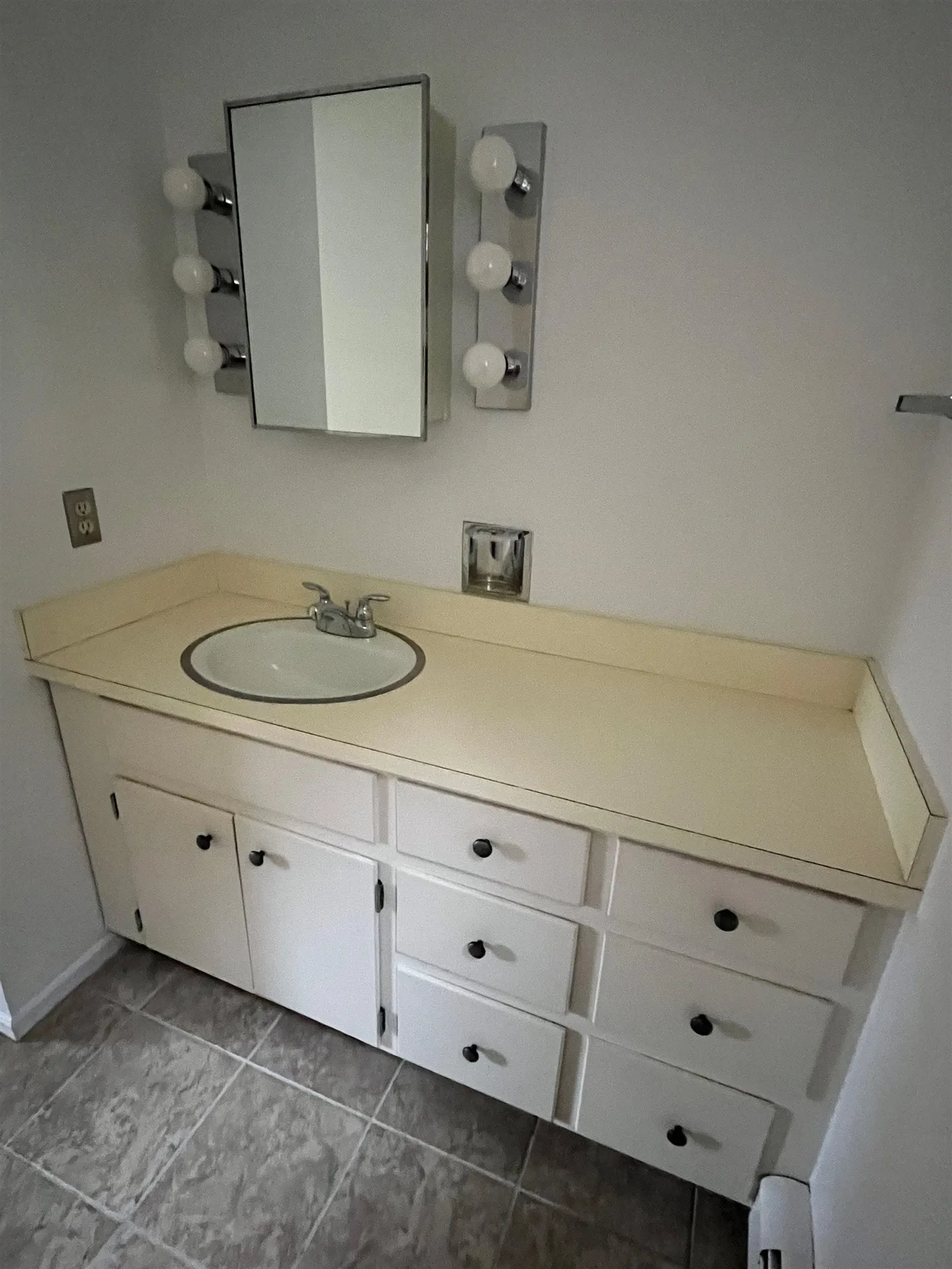 1 Pine Street Peterborough NH 03458