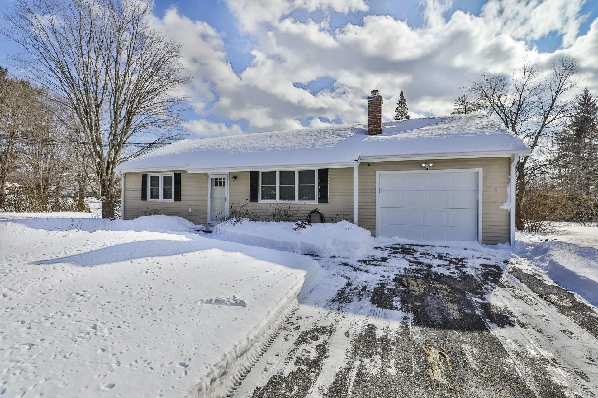 113 Woodland Avenue Gilford NH 03249