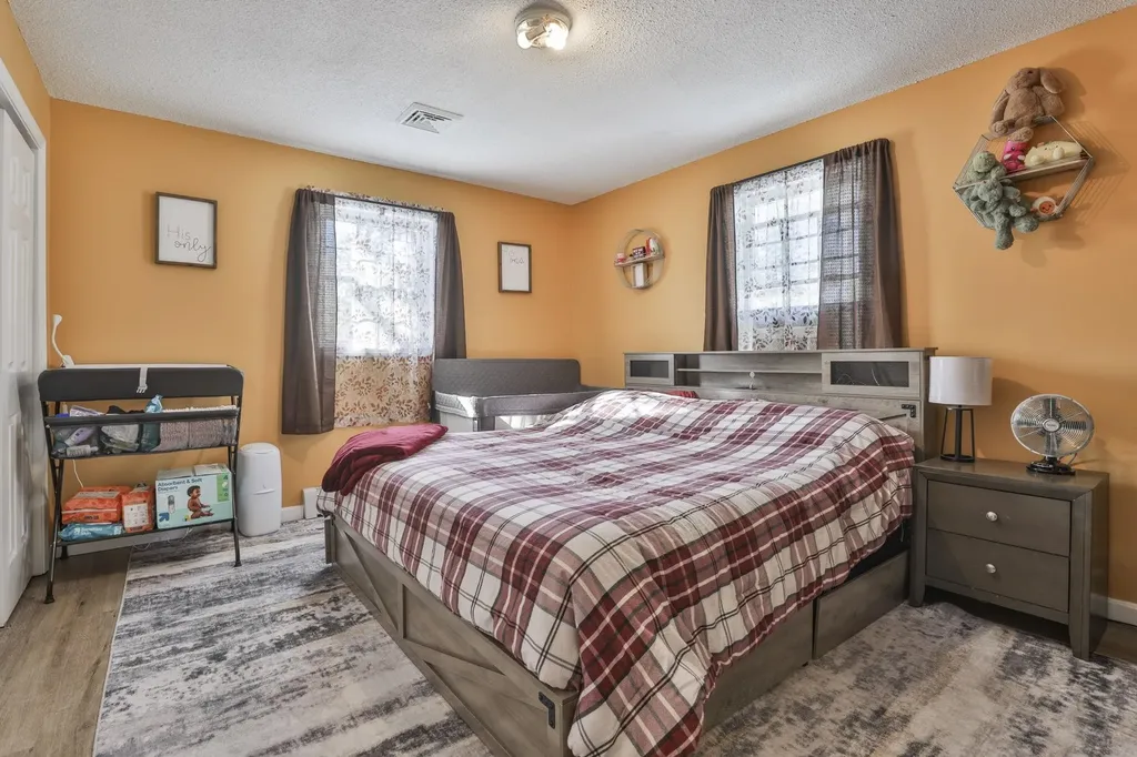 668 West Hollis Street Nashua NH 03062