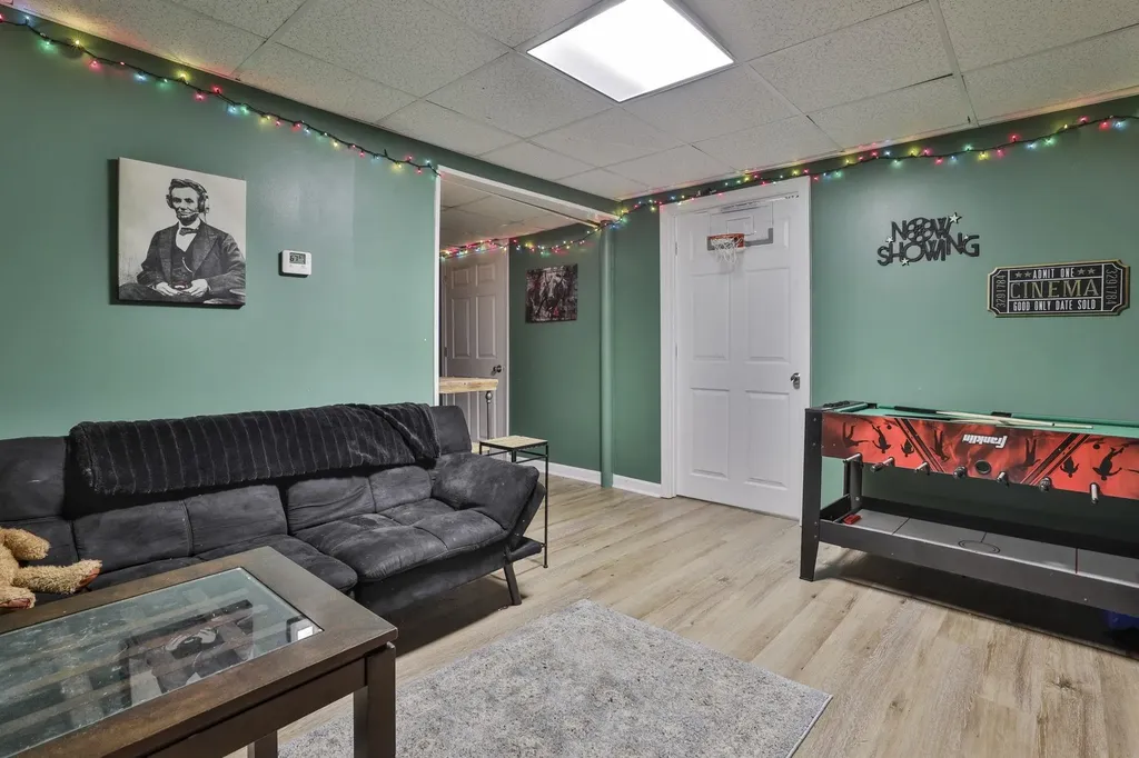 668 West Hollis Street Nashua NH 03062