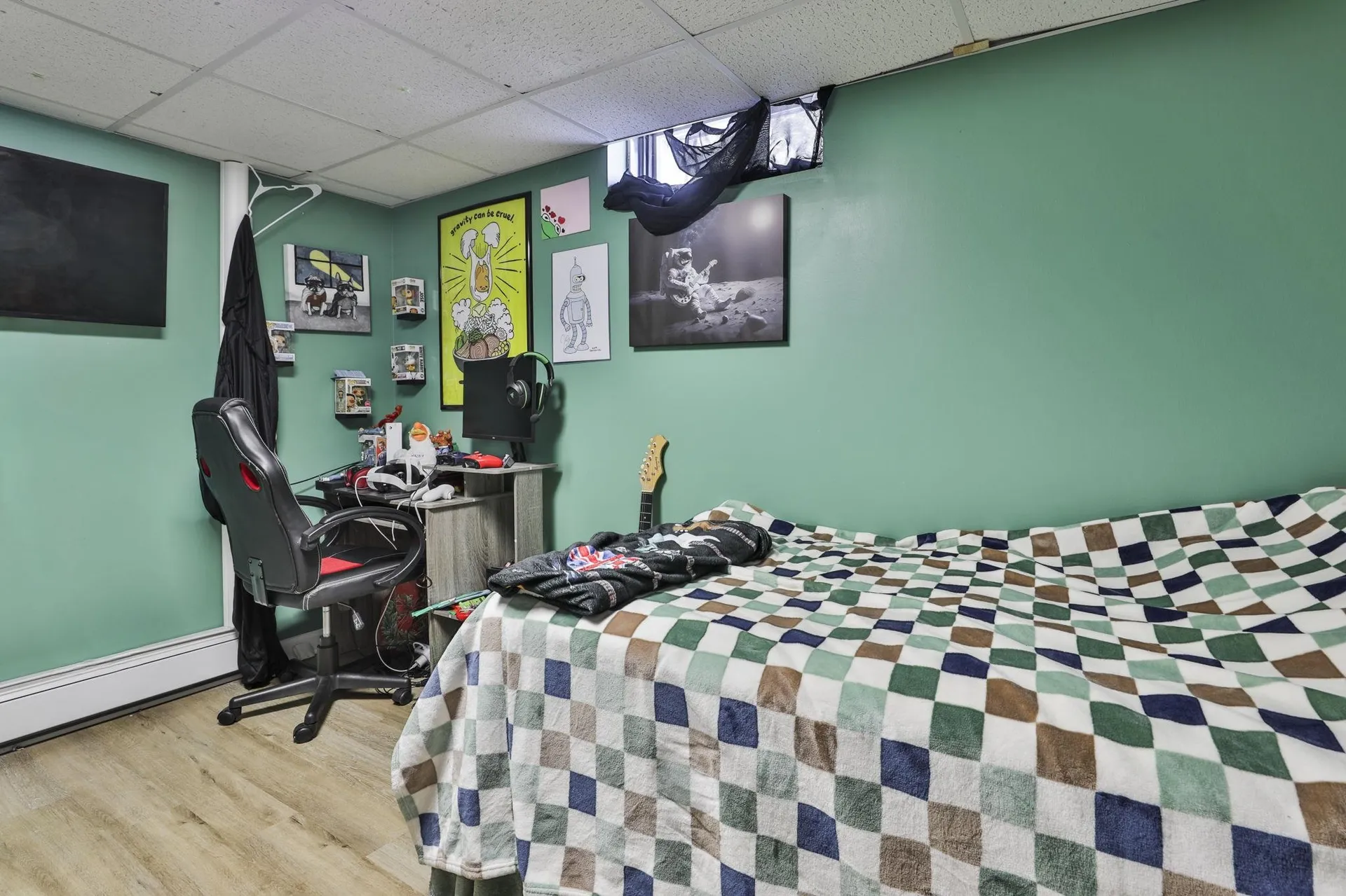 668 West Hollis Street Nashua NH 03062