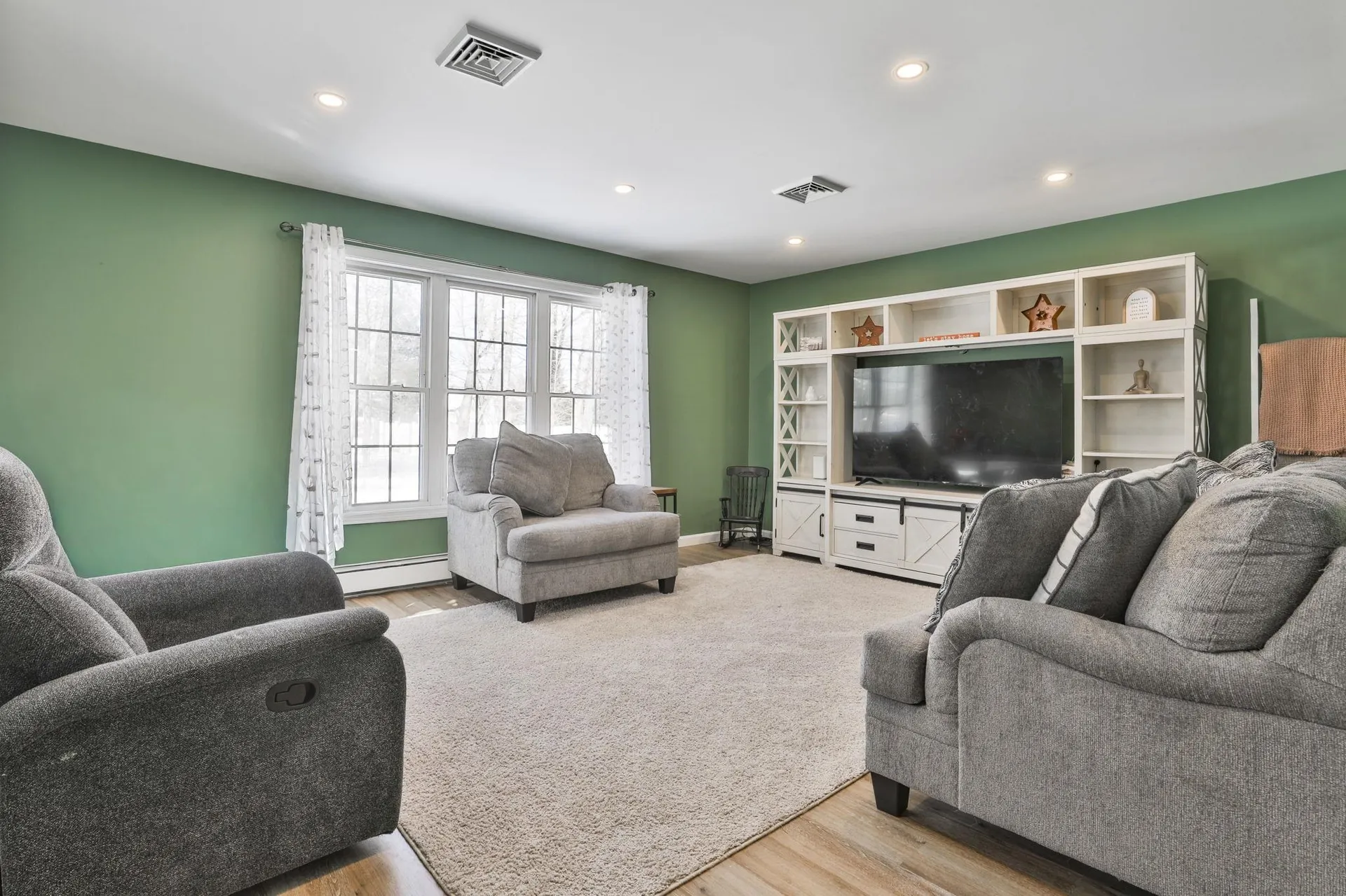 668 West Hollis Street Nashua NH 03062