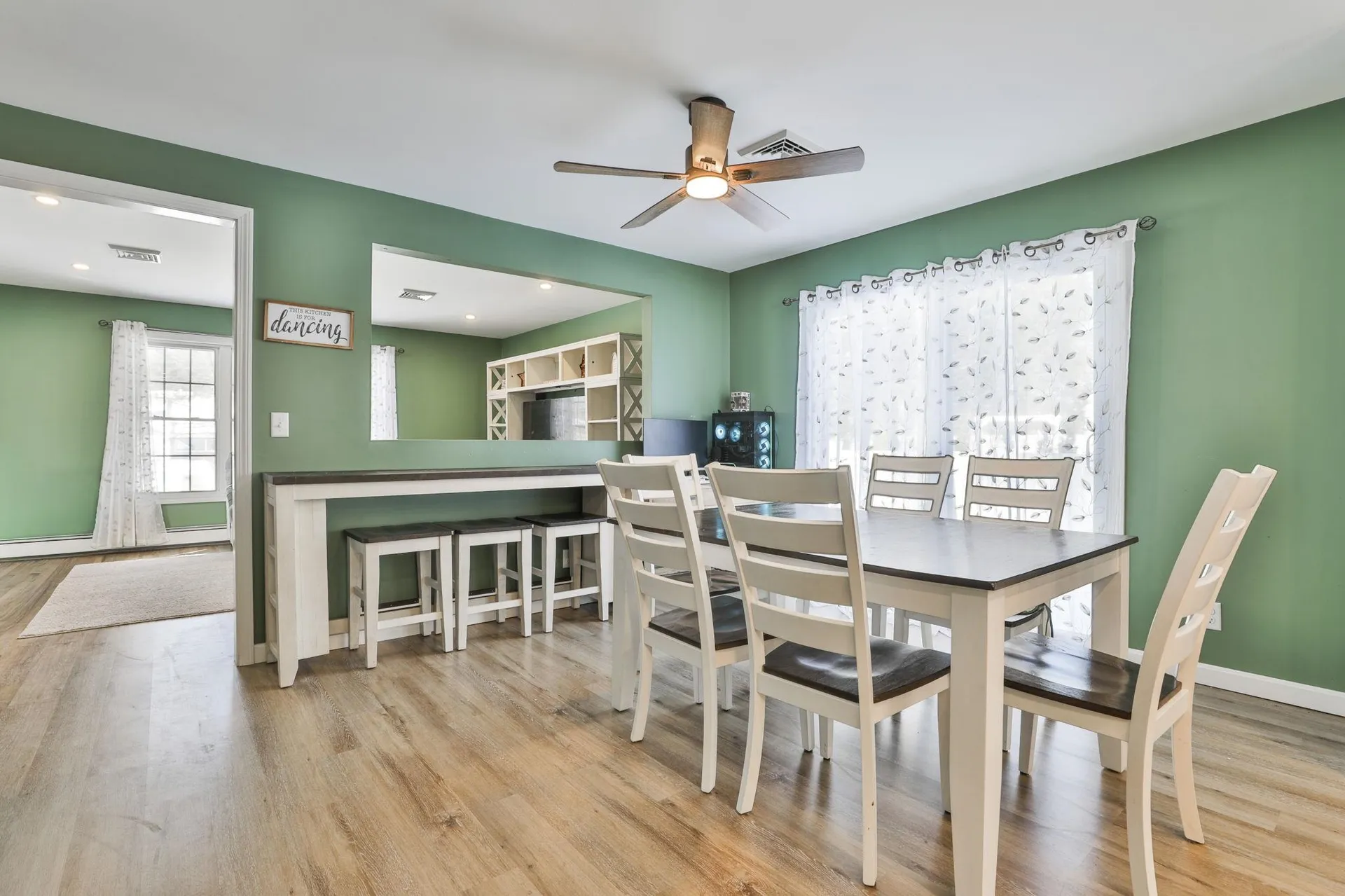 668 West Hollis Street Nashua NH 03062