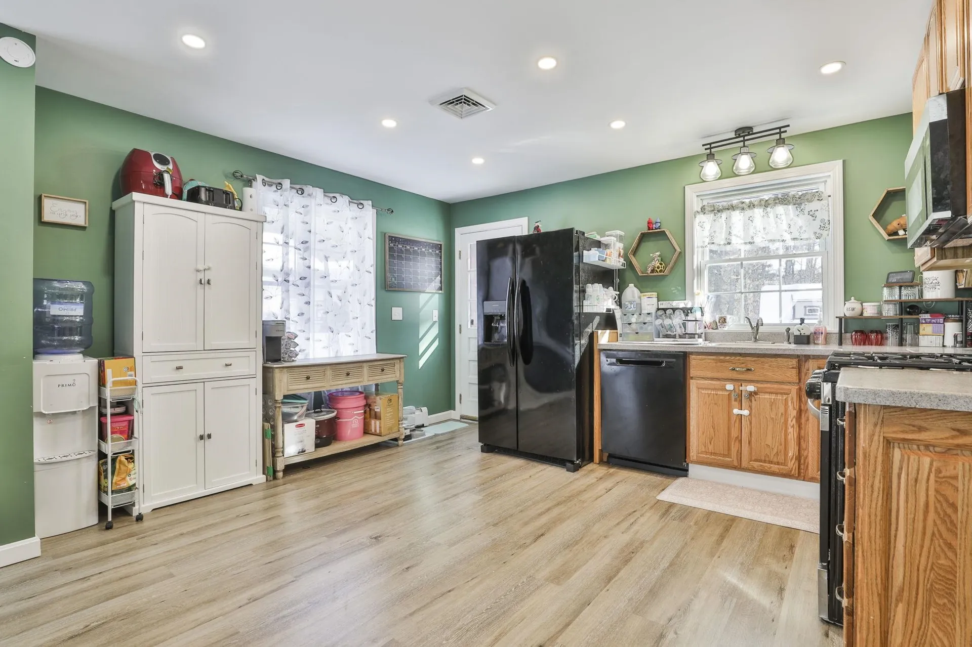 668 West Hollis Street Nashua NH 03062