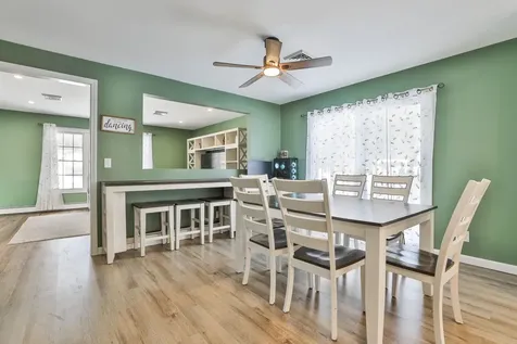 668 West Hollis Street Nashua NH 03062