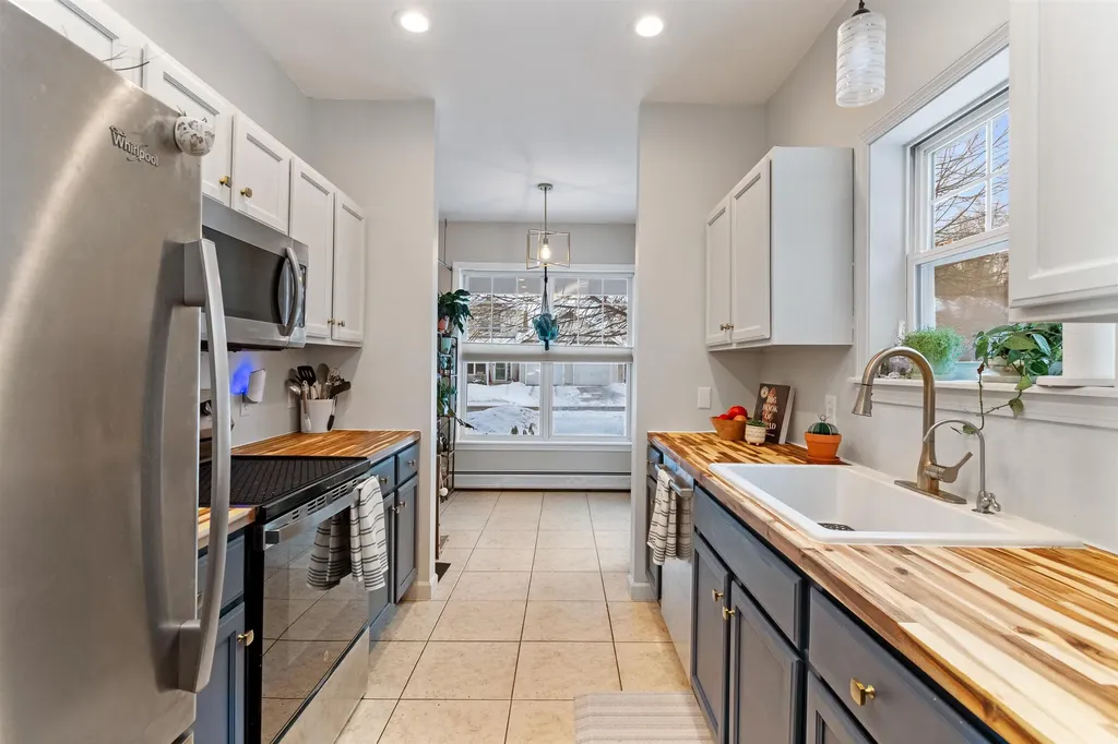 21 Irene Avenue Essex VT 05452