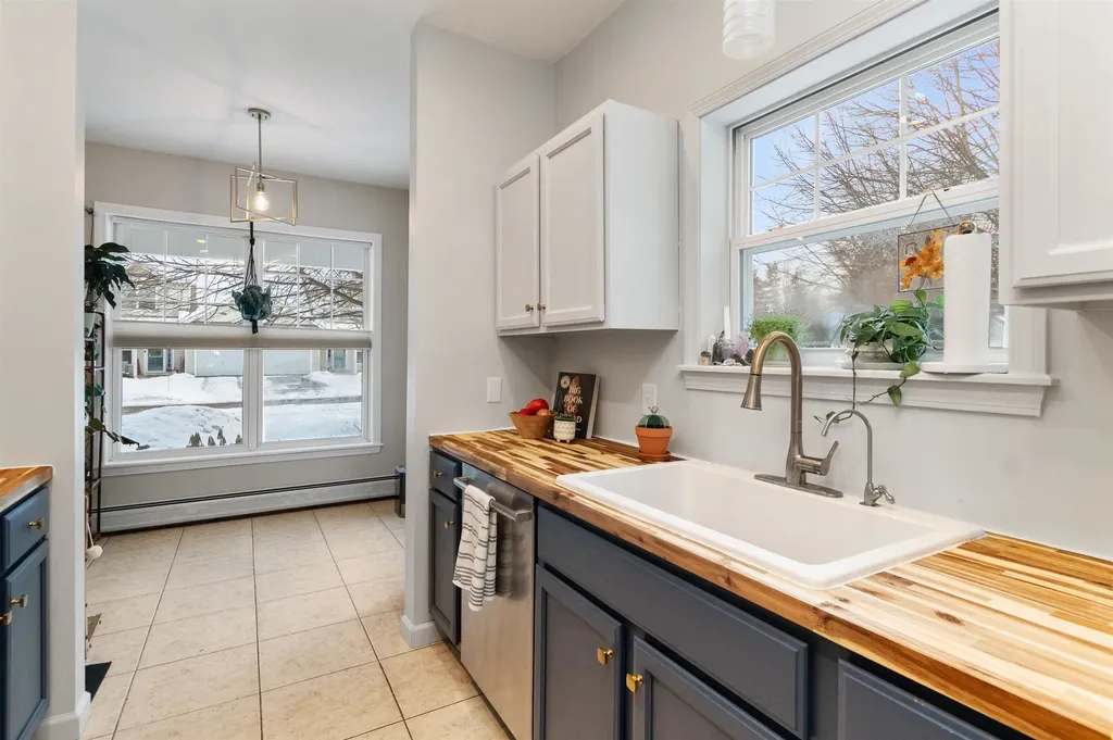 21 Irene Avenue Essex VT 05452