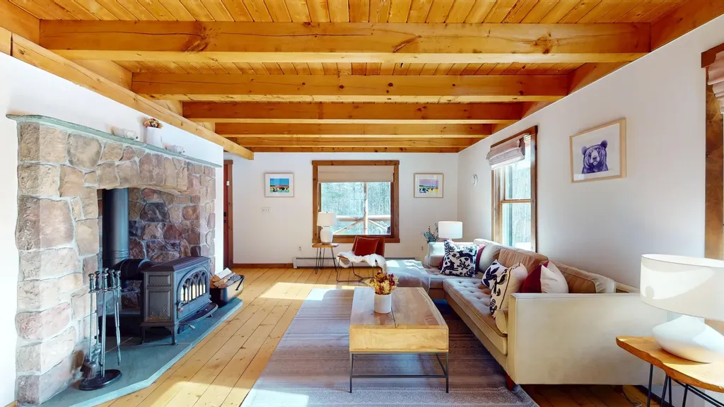 364 Burr Pond Road Sudbury VT 05733