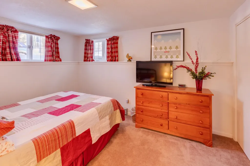 9 Lappin Lane Lincoln NH 03251