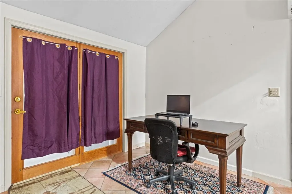 199 Oak Circle Colchester VT 05446