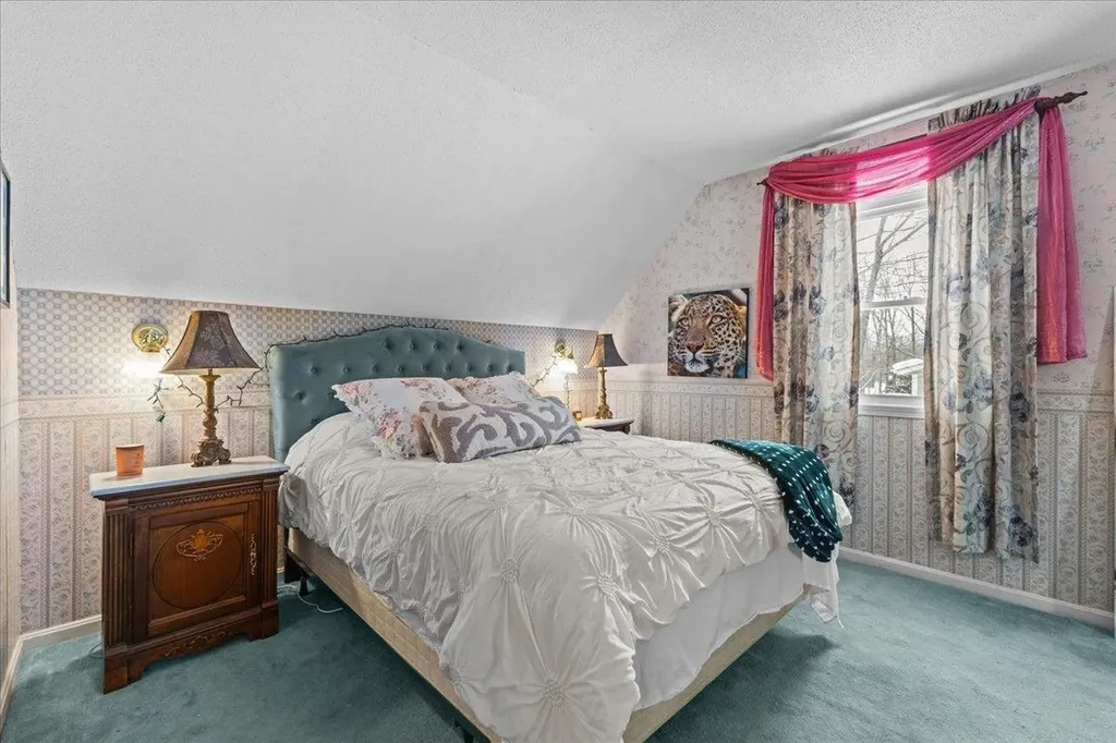 199 Oak Circle Colchester VT 05446