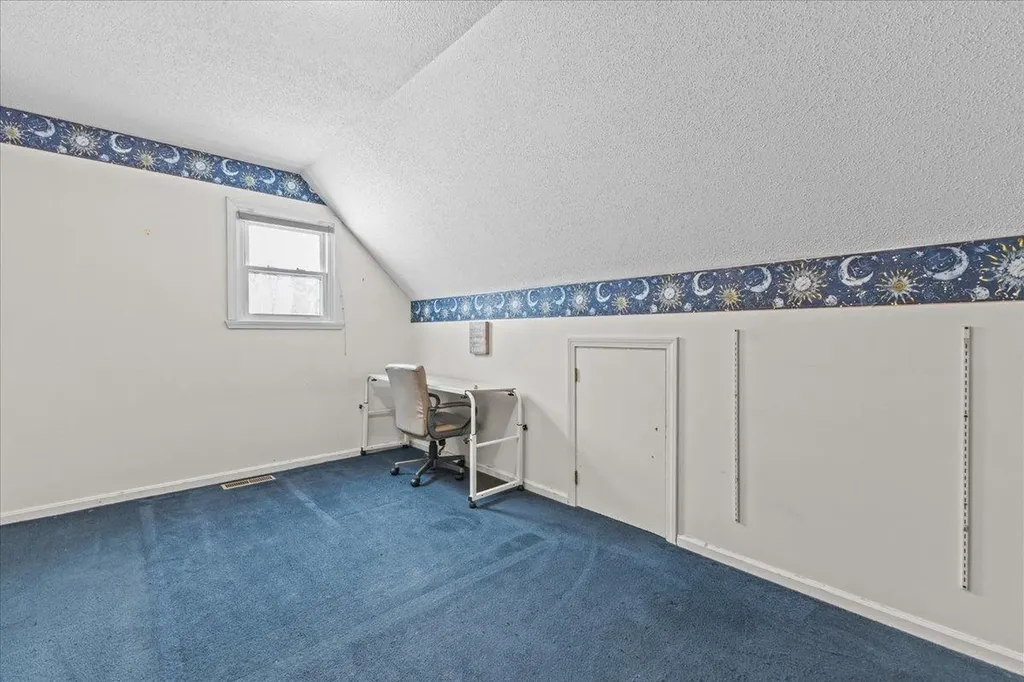 199 Oak Circle Colchester VT 05446