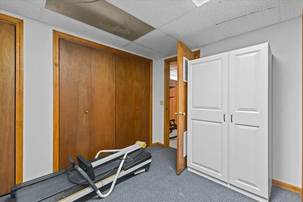 199 Oak Circle Colchester VT 05446