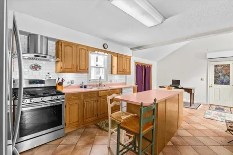 199 Oak Circle Colchester VT 05446