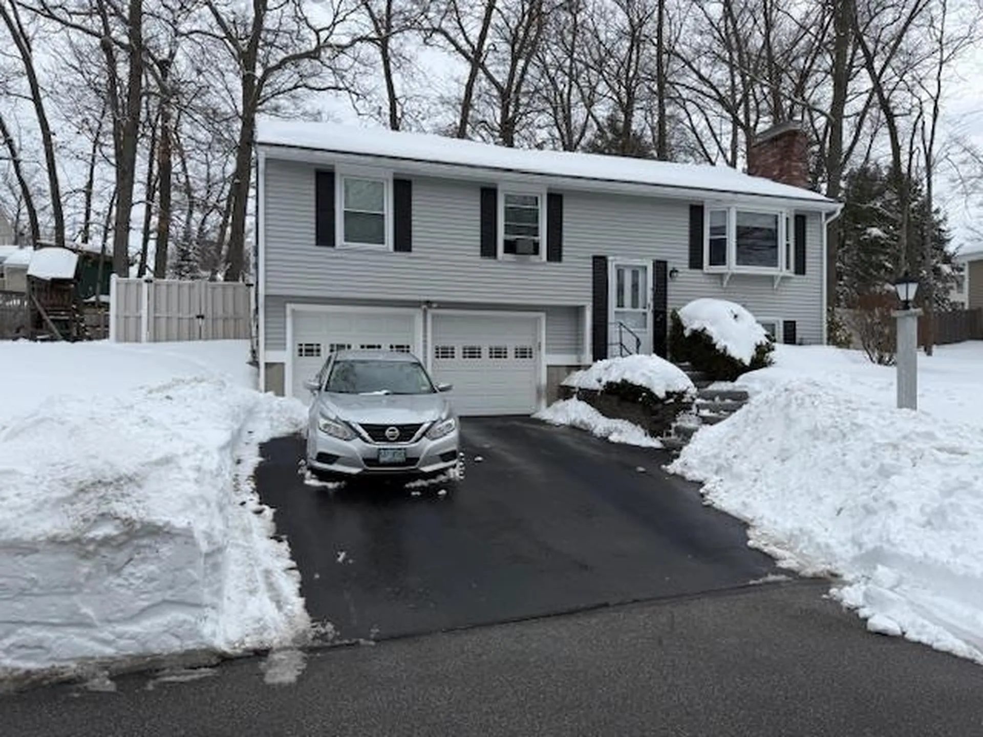 415 Pickering Street Manchester NH 03104