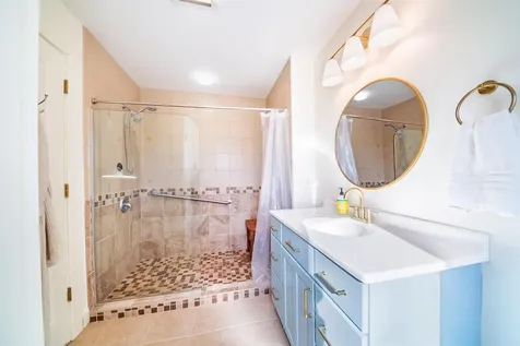 155 Crossroad Waterbury VT 05676