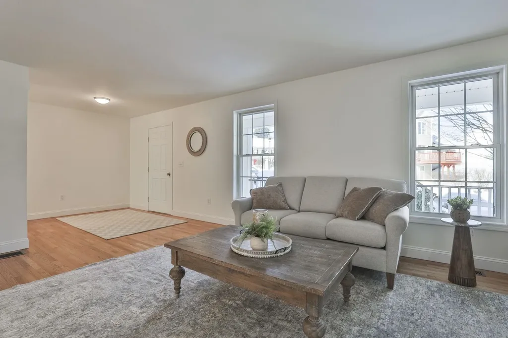 11 Tavernier Way Manchester NH 03109